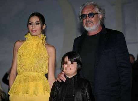 Flavio Briatore, his wife Elisabetta Gregoraci and their son attend the Fall/Winter 2017/18 menswear collection of Billionaire during the Milan Men's Fashion Week, in Milan, Italy, 16 January 2017. The Milano Moda Uomo runs from 13 to 17 January. ANSA/DANIEL DAL ZENNARO